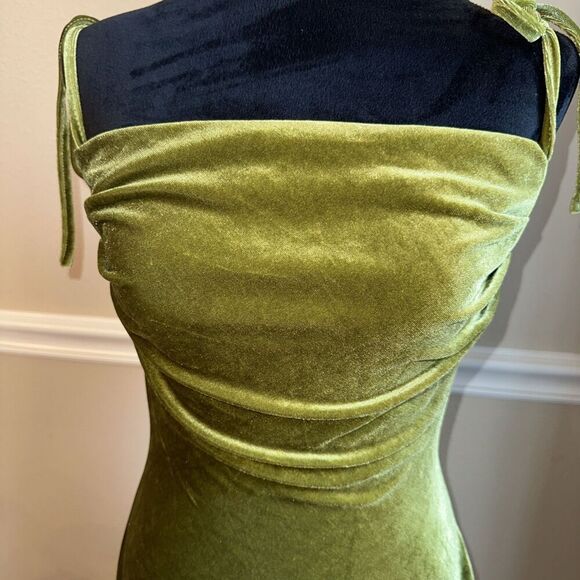 Women’s Velvet Crushed Burnout High Low Midi bodyCon Dress XS Green Whimsigoth - Picture 4 of 5